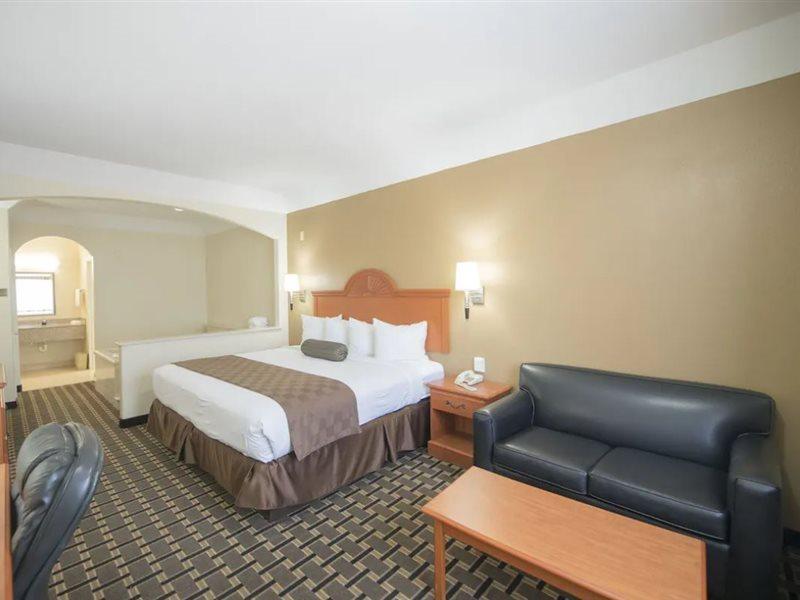 Motel 6 Tyler Exteriör bild