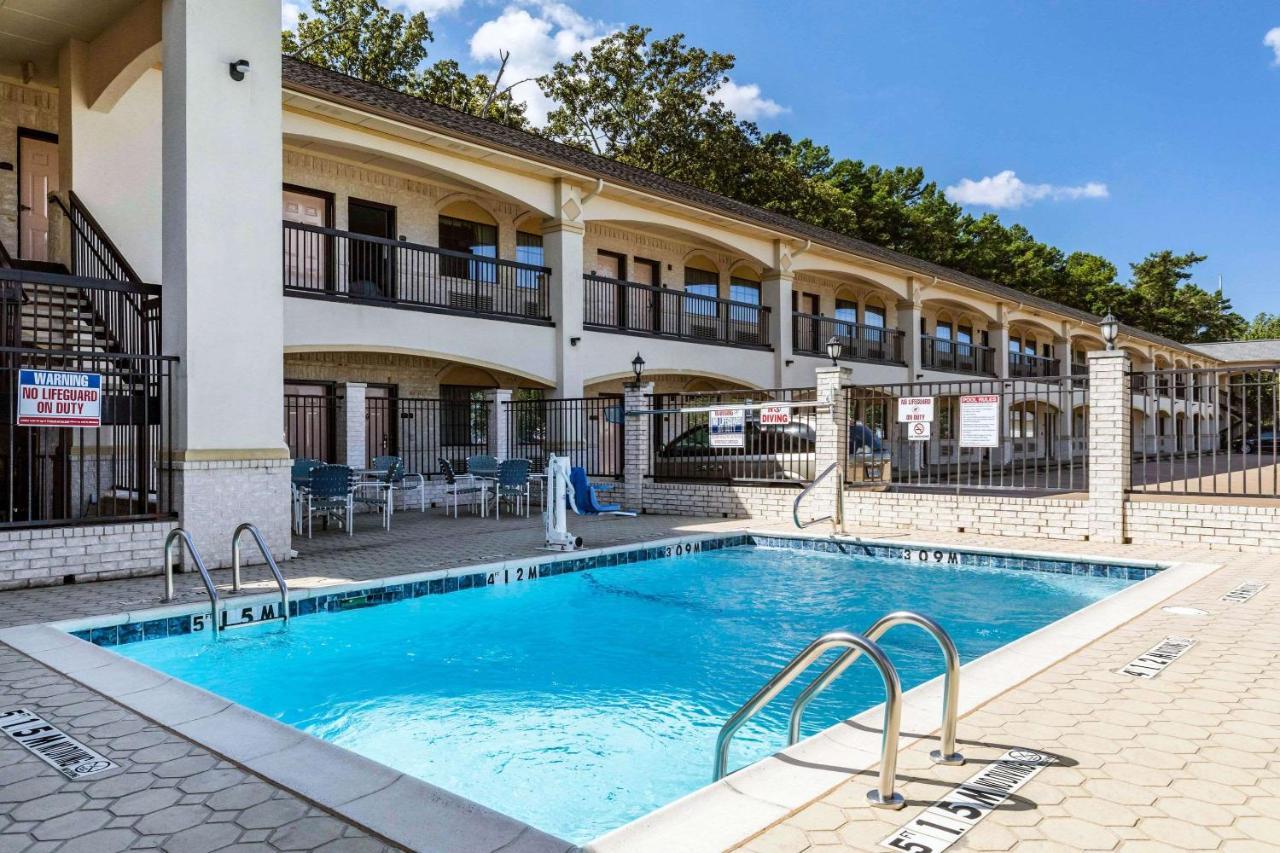 Motel 6 Tyler Exteriör bild
